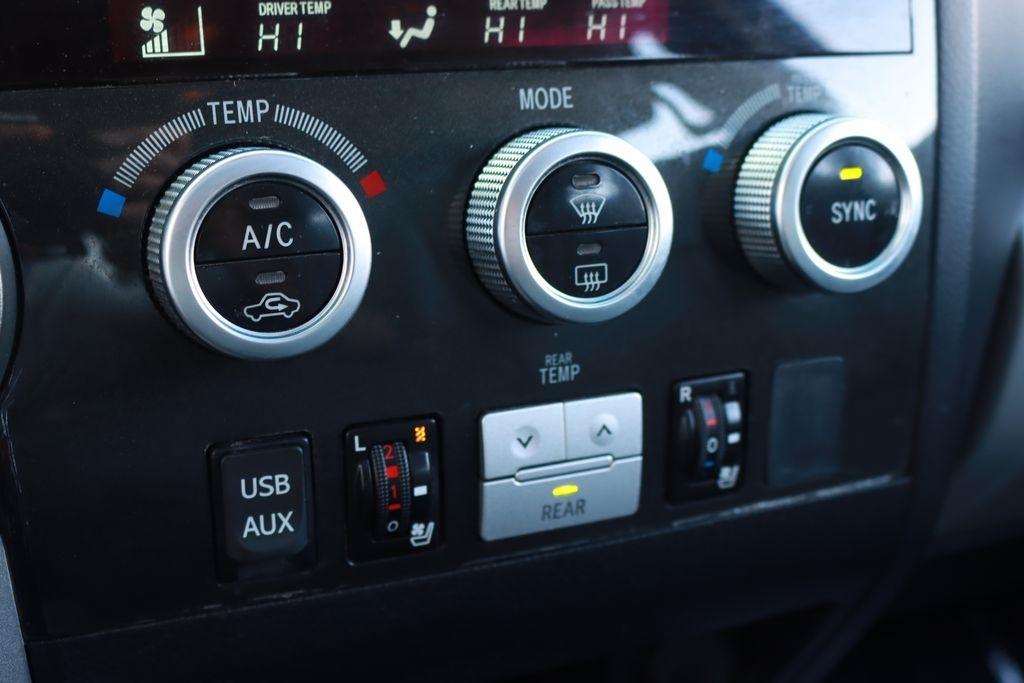 Toyota Sequoia  2016