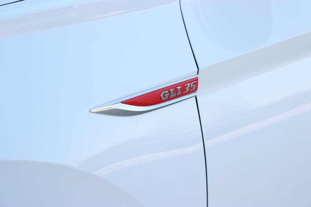 Volkswagen Jetta  2019