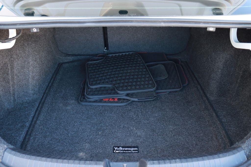 Volkswagen Jetta  2019