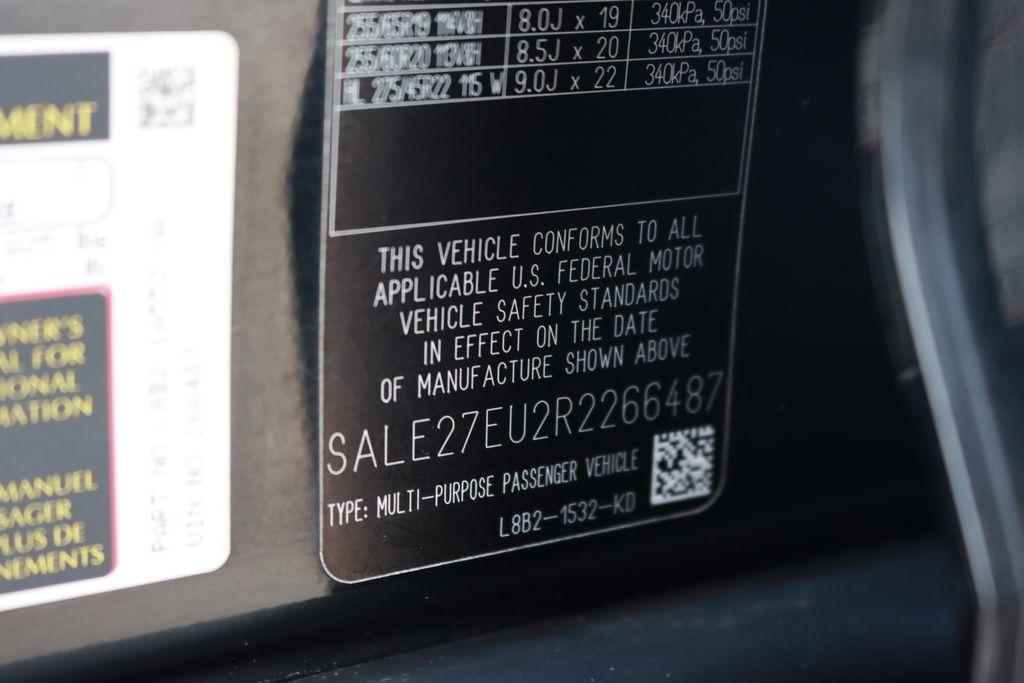 Land Rover Defender  2024