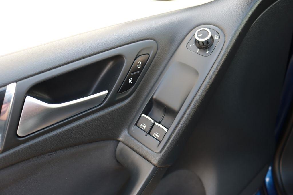 Volkswagen GTI  2011