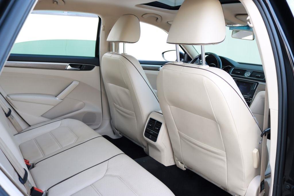 Volkswagen Passat  2016