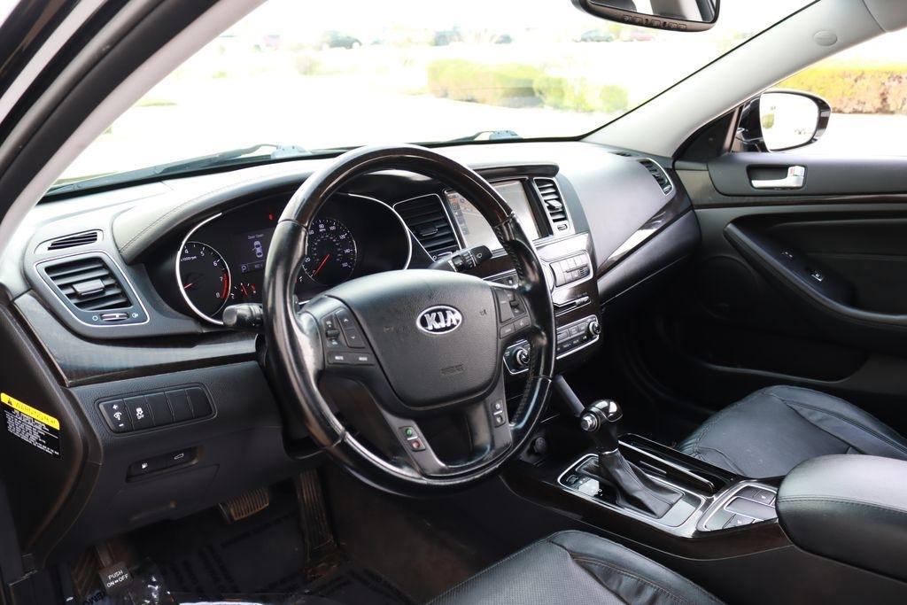 Kia Cadenza  2015