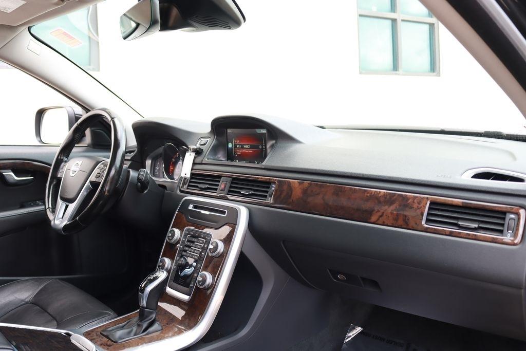 Volvo XC70  2016