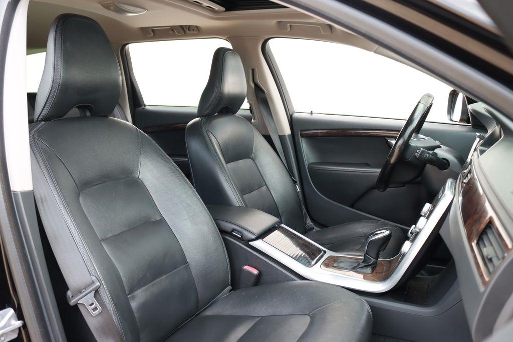 Volvo XC70  2016