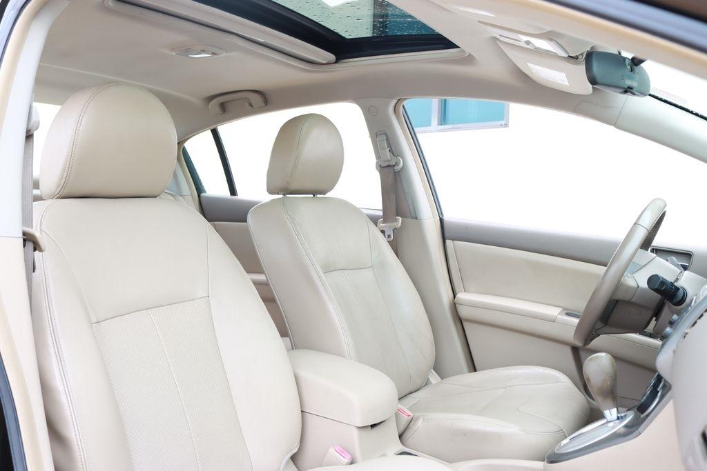 Nissan Sentra  2010