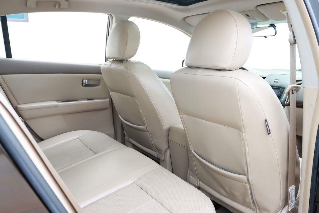 Nissan Sentra  2010