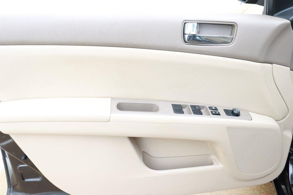 Nissan Sentra  2010