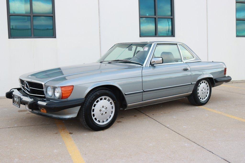 Mercedes-Benz 560 SL  1988