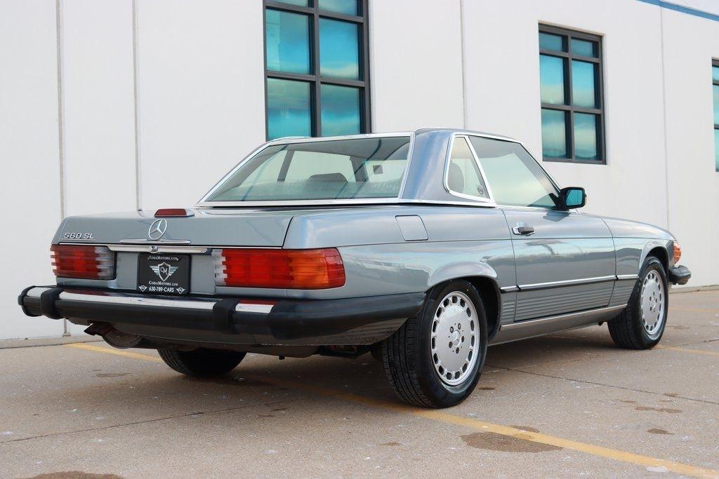 Mercedes-Benz 560 SL  1988