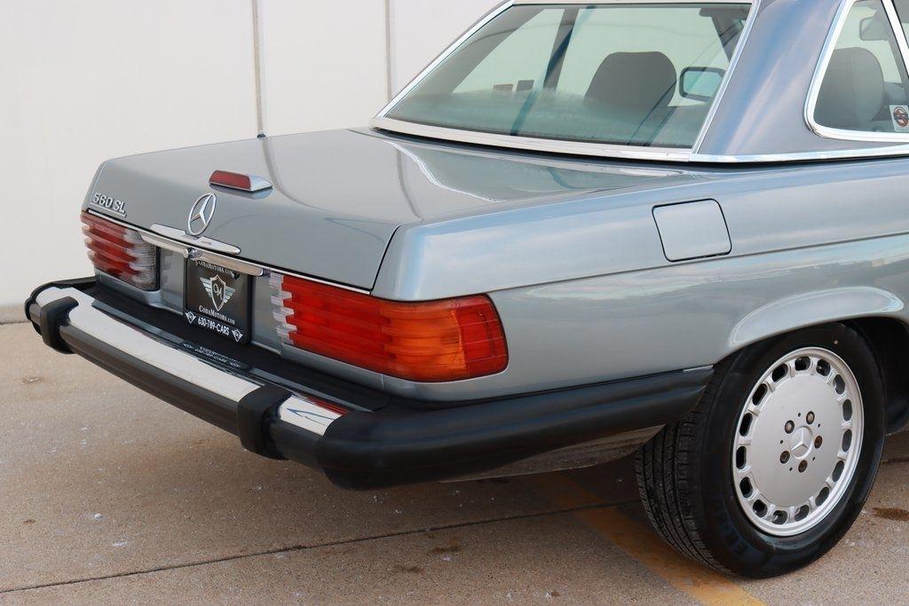 Mercedes-Benz 560 SL  1988