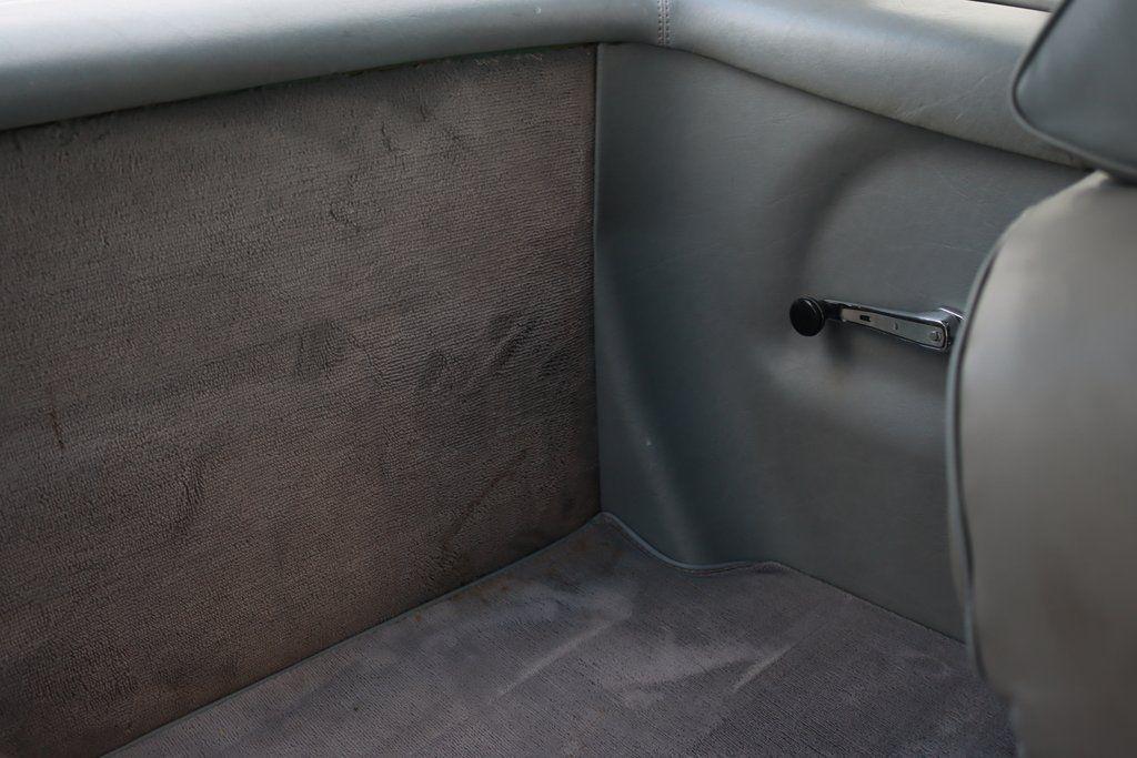 Mercedes-Benz 560 SL  1988
