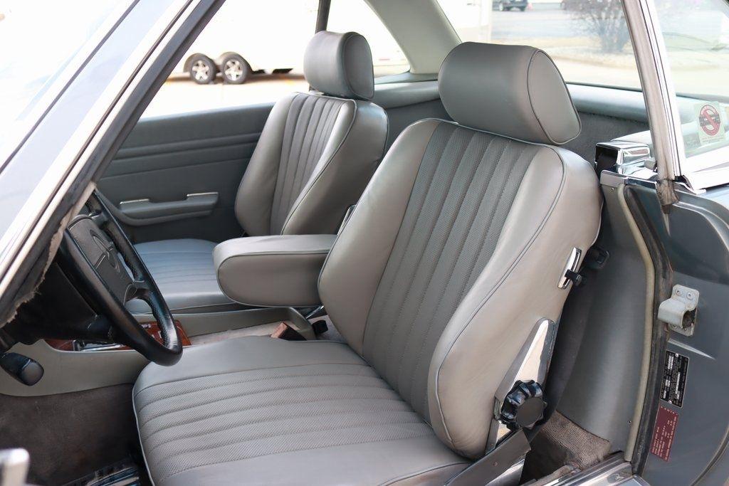 Mercedes-Benz 560 SL  1988