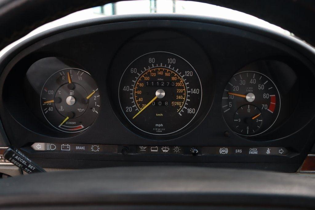 Mercedes-Benz 560 SL  1988