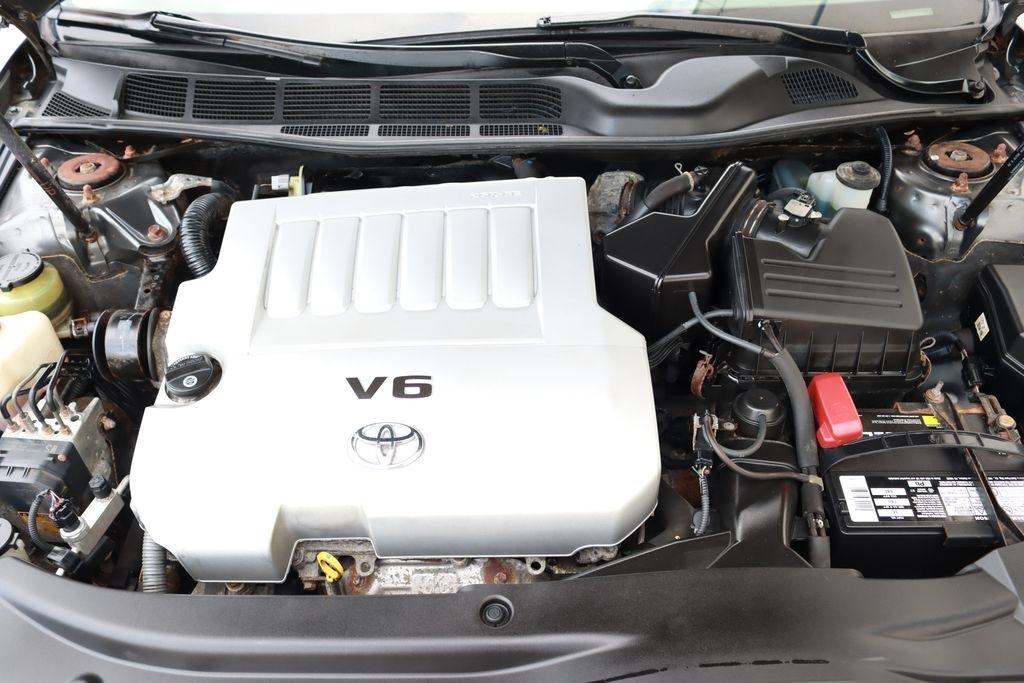 Toyota Avalon  2011