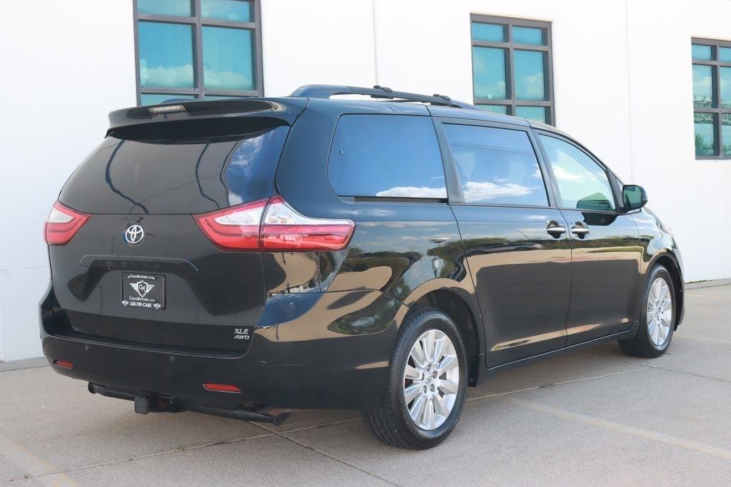 Toyota Sienna  2015