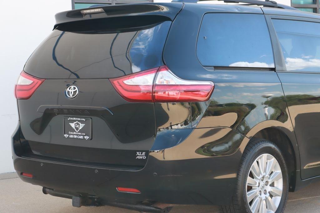Toyota Sienna  2015