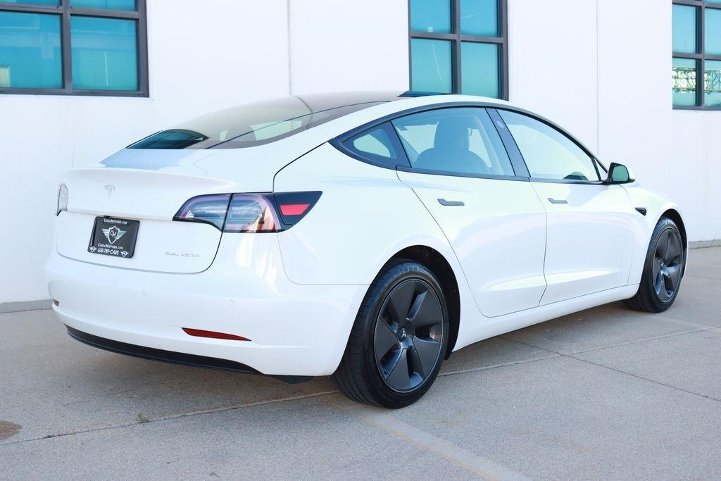 Tesla Model 3  2021