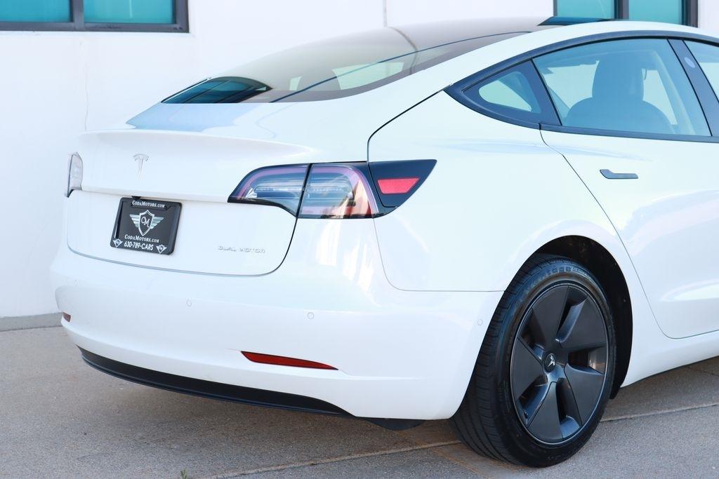Tesla Model 3  2021