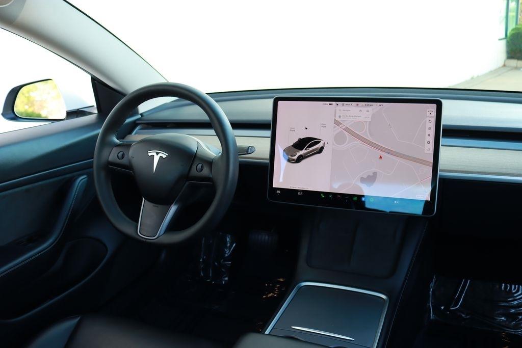 Tesla Model 3  2021