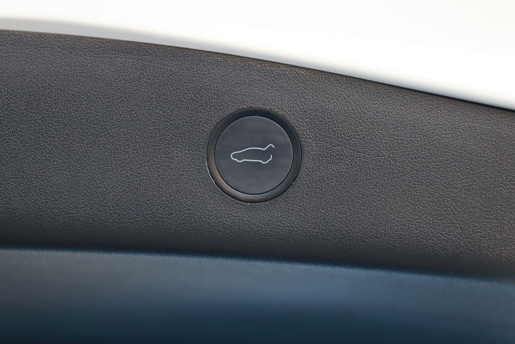 Tesla Model 3  2021