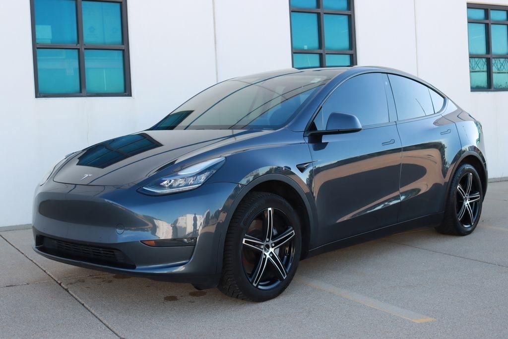 Tesla Model Y  2020