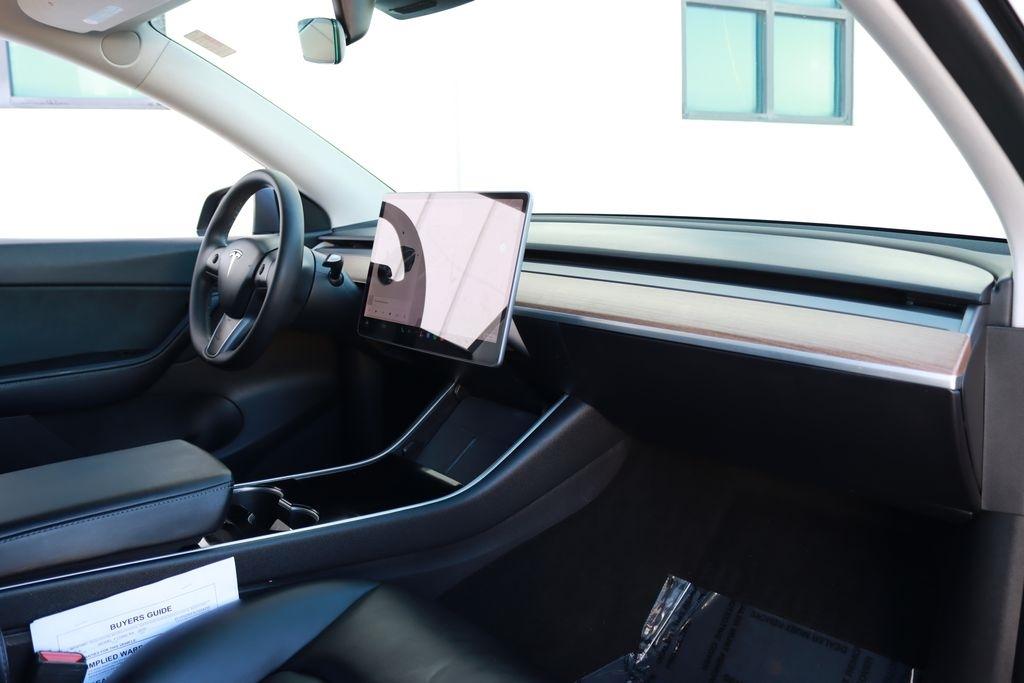 Tesla Model Y  2020