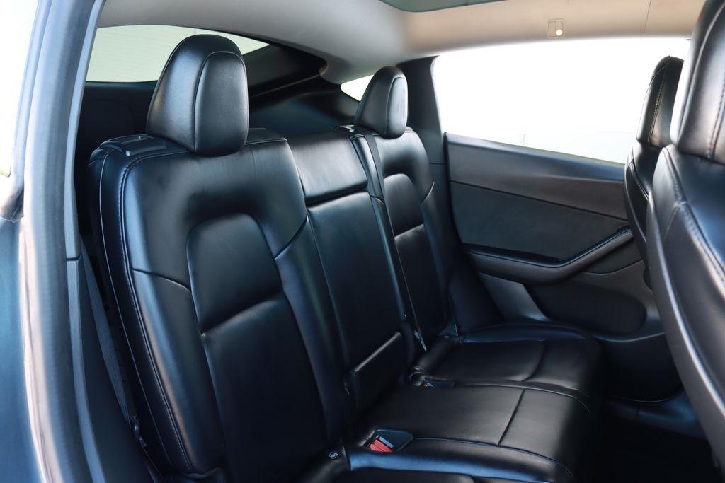 Tesla Model Y  2020