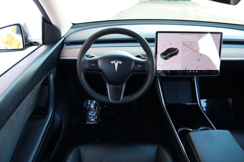 Tesla Model Y  2020