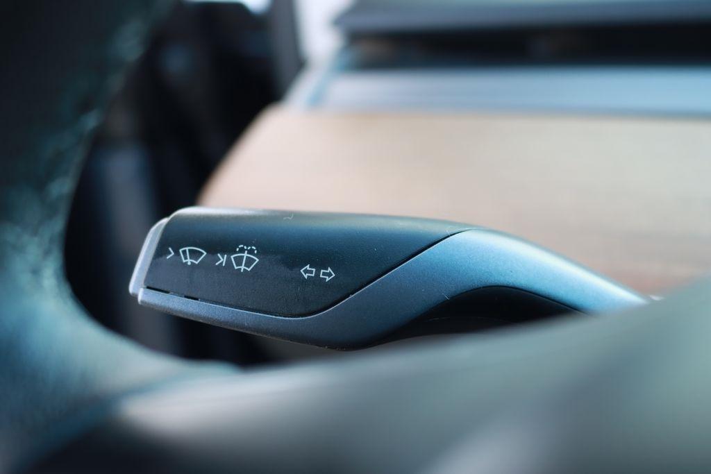 Tesla Model Y  2020