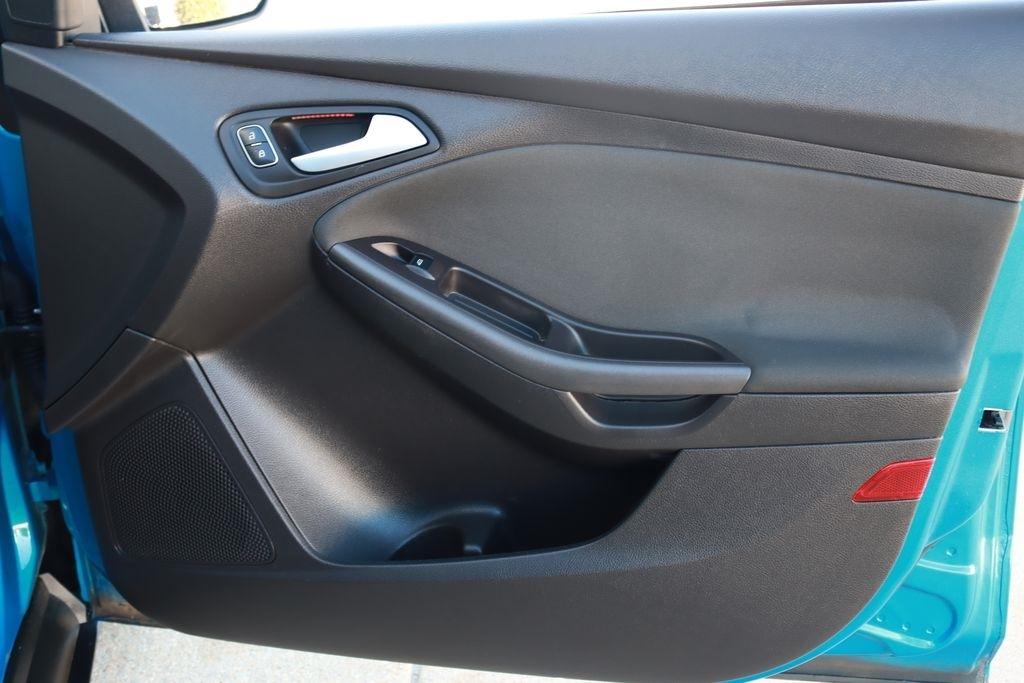 Ford Focus  2015