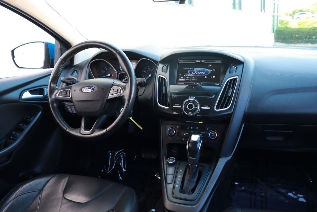 Ford Focus  2015