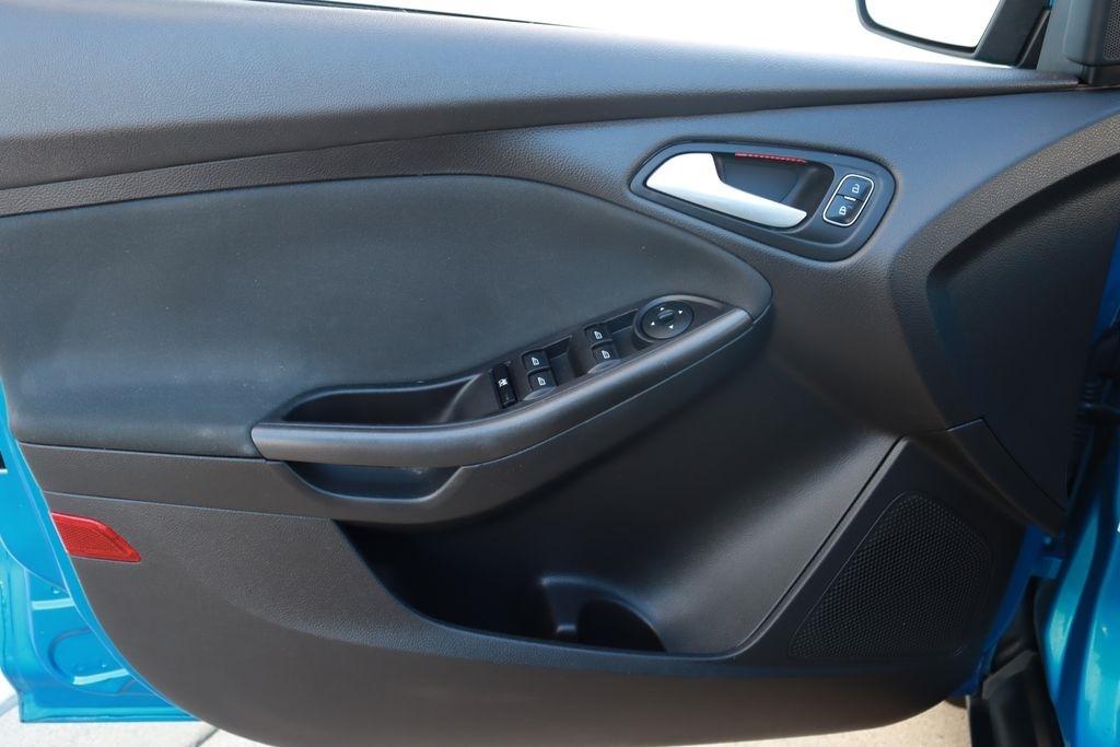 Ford Focus  2015