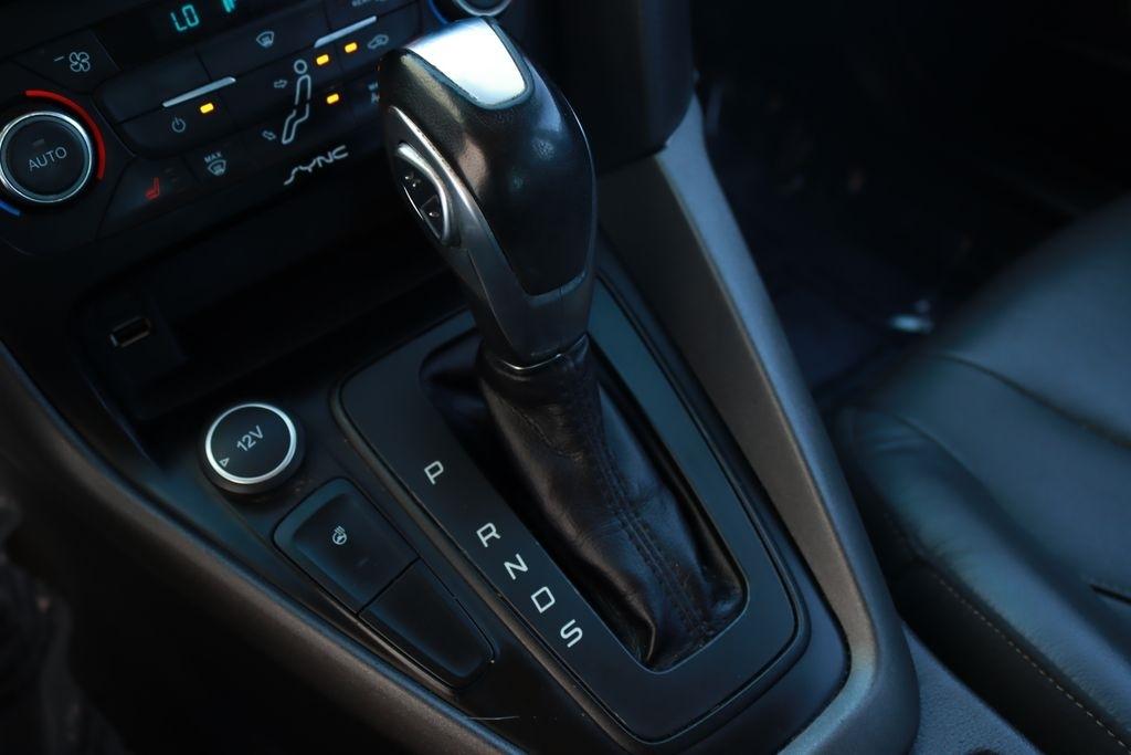 Ford Focus  2015
