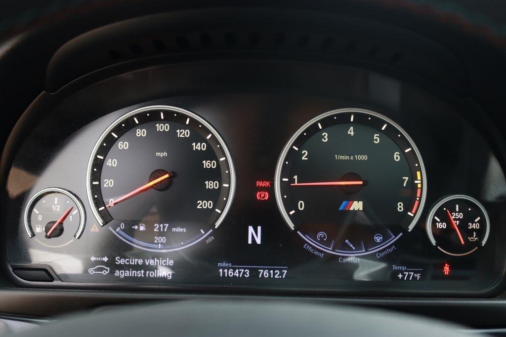 BMW M5  2013