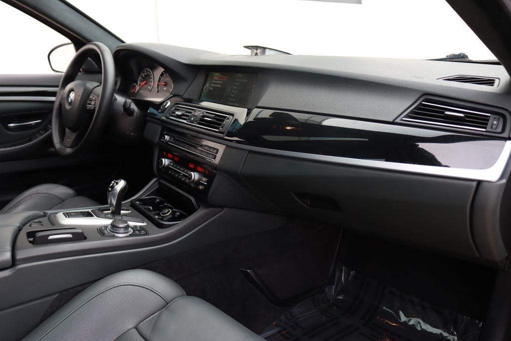 BMW M5  2013
