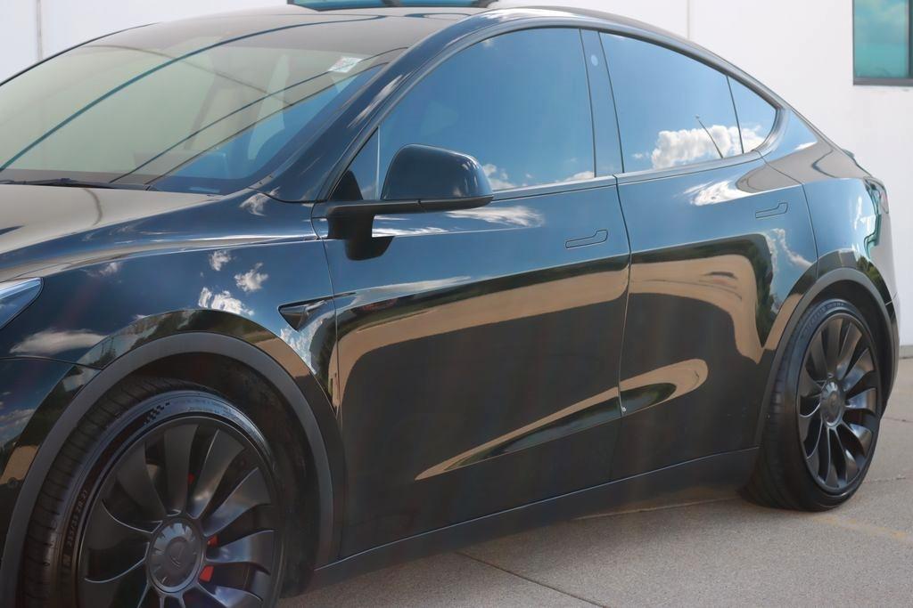 Tesla Model Y  2022
