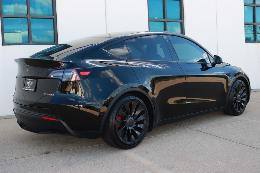Tesla Model Y  2022