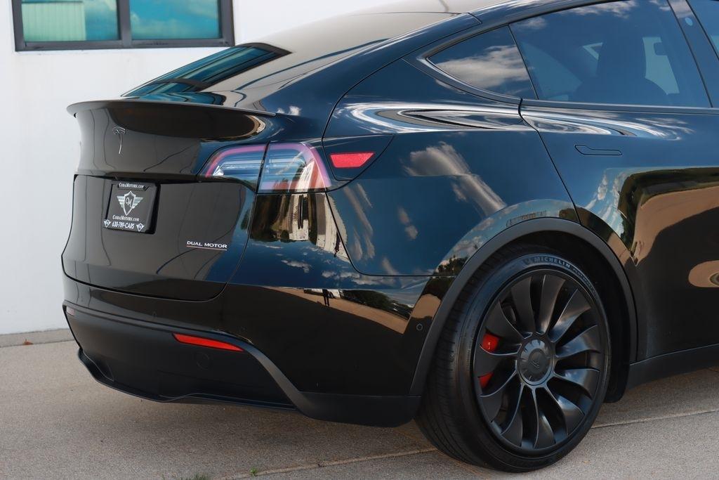 Tesla Model Y  2022