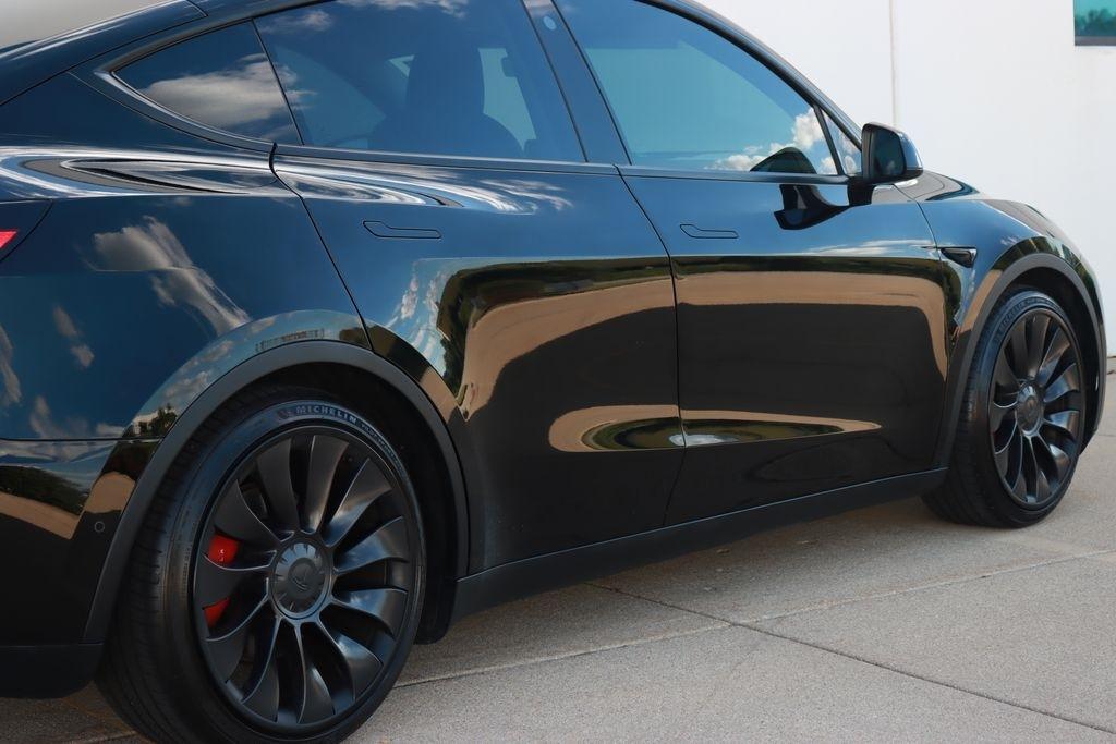 Tesla Model Y  2022