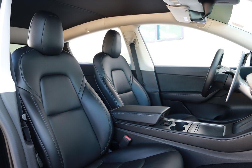 Tesla Model Y  2022