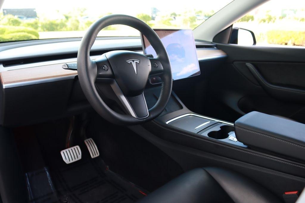 Tesla Model Y  2022