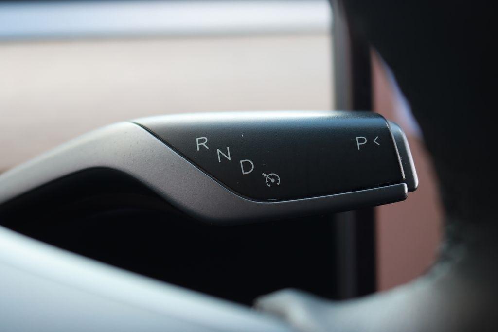 Tesla Model Y  2022