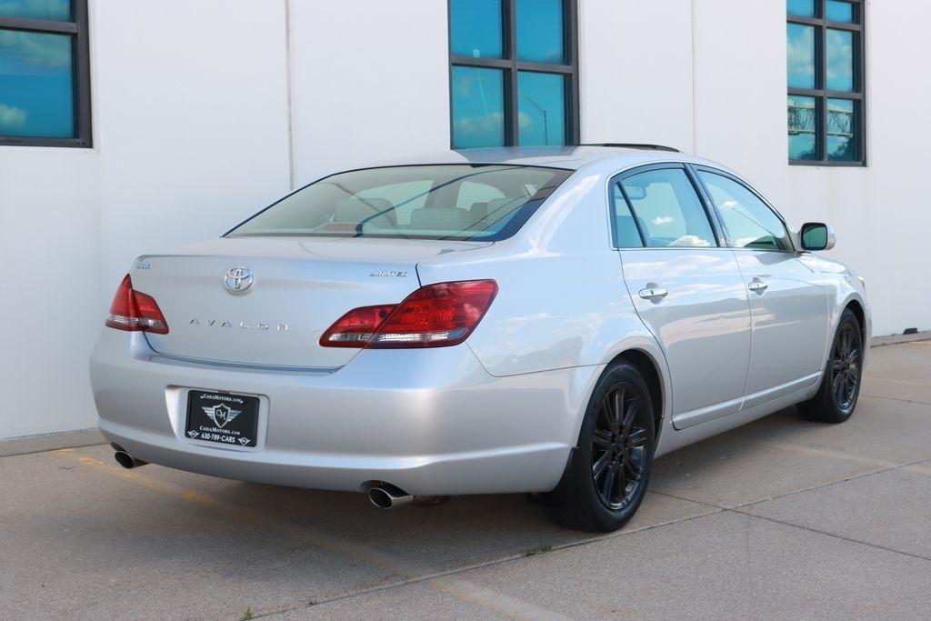 Toyota Avalon  2008