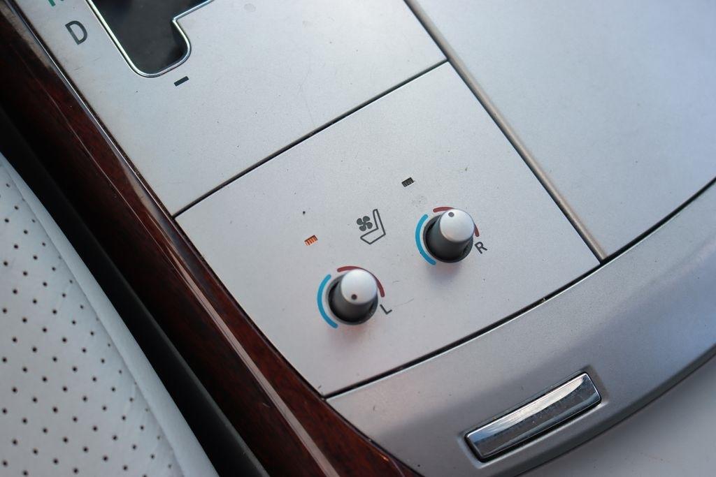 Toyota Avalon  2008