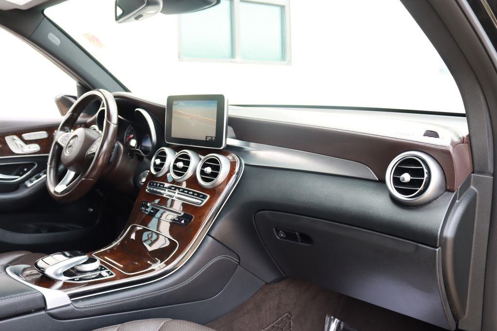 Mercedes-Benz GLC-Class  2016