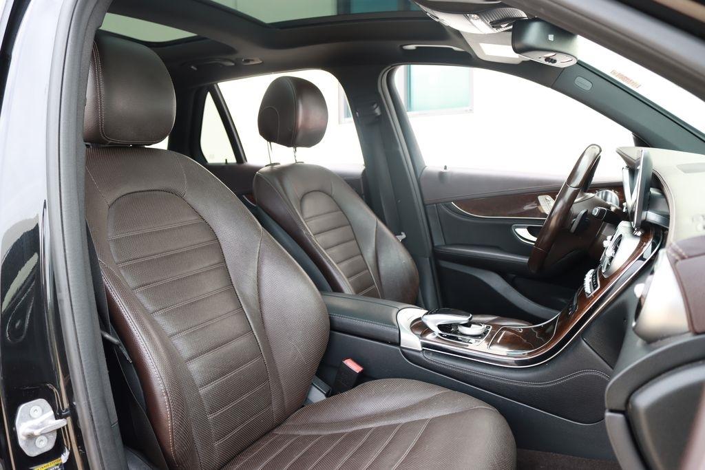 Mercedes-Benz GLC-Class  2016