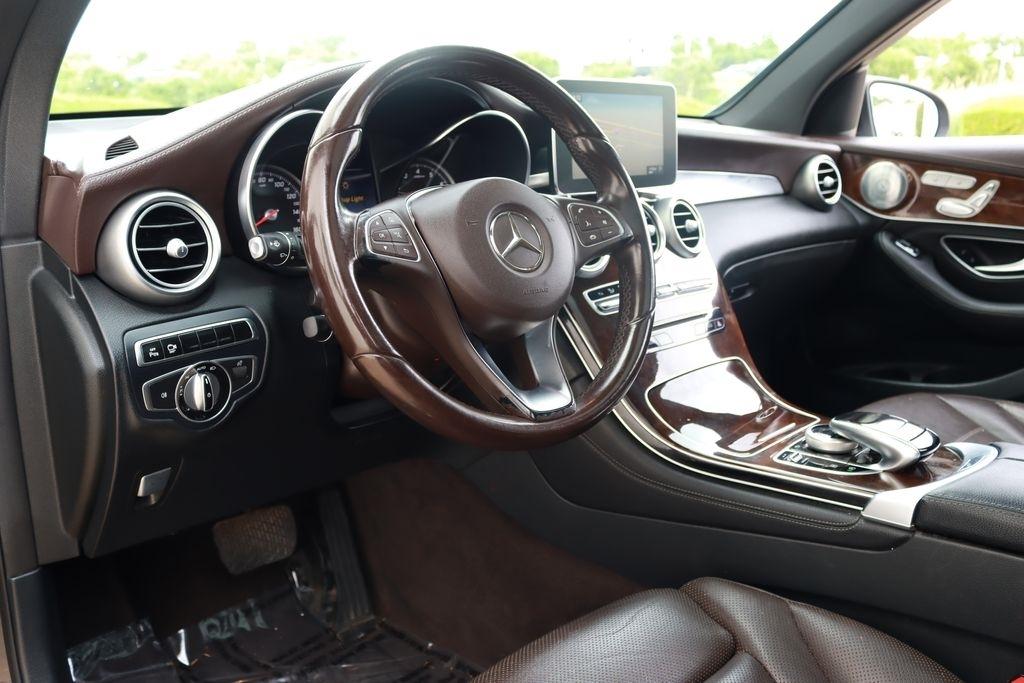 Mercedes-Benz GLC-Class  2016