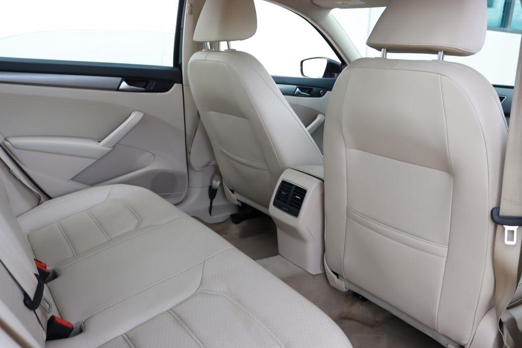 Volkswagen Passat  2014