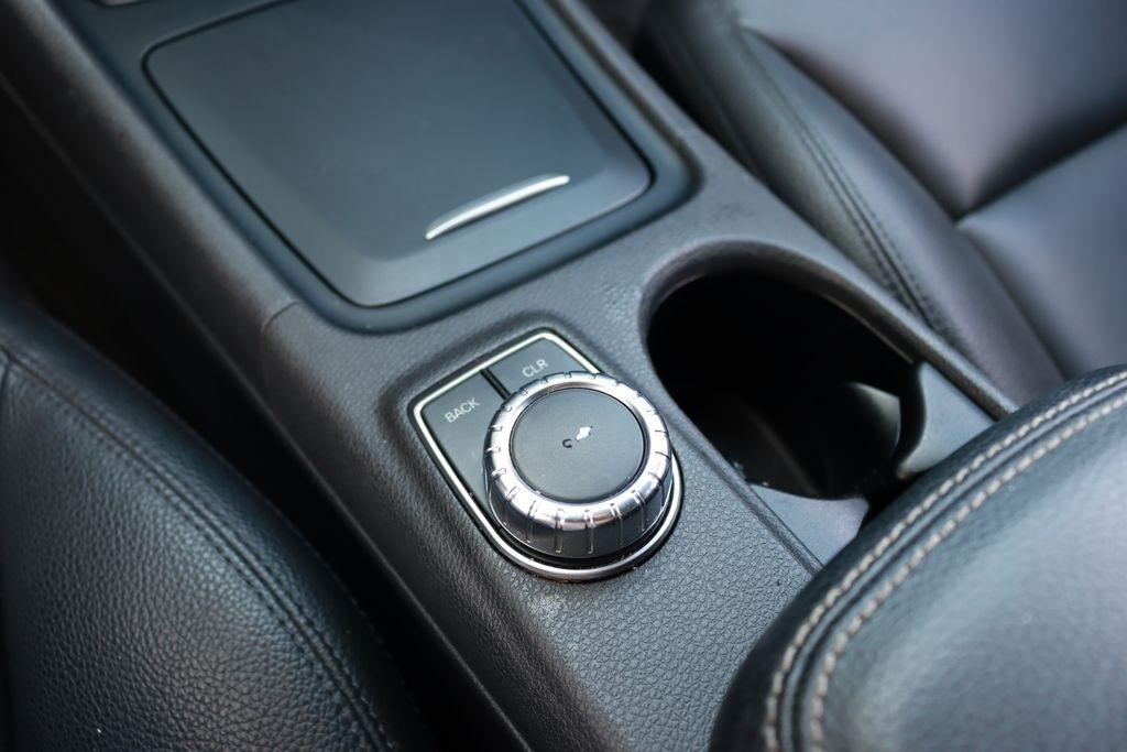 Mercedes-Benz CLA-Class  2014